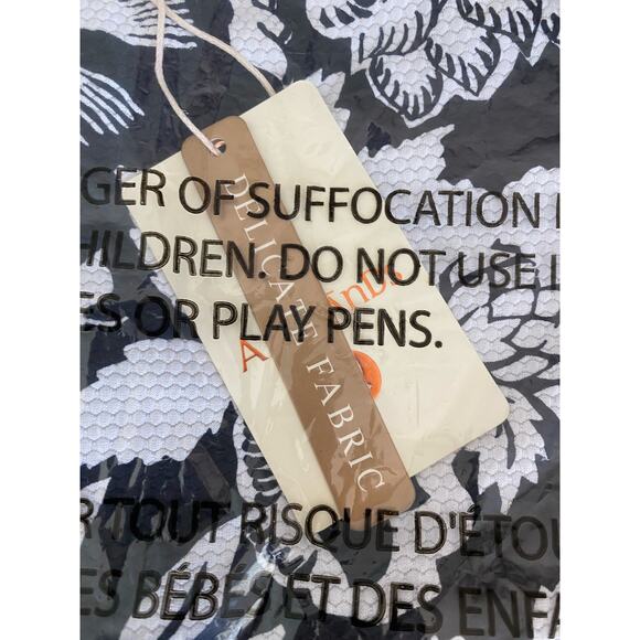 ArTeSanDs Cantata Forte Black
Delacroix Bikini Bottom - Picture 5 of 5